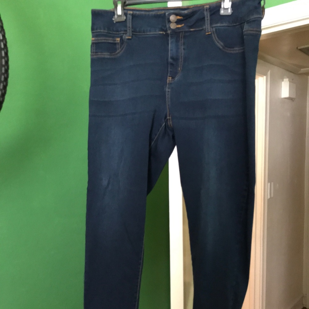 NWOT skinny jeans!